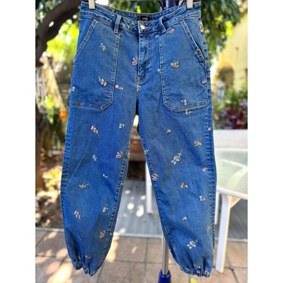 Aqua Floral Embroidered High Rise Jogger Ankle Jeans in Vintage Wash Size 28 - Picture 1 of 10